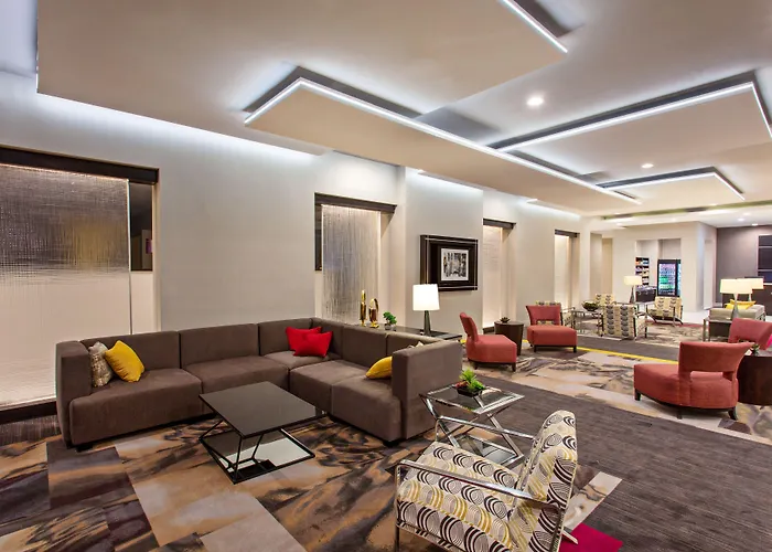 Holiday Inn Express & Suites Anaheim Resort Area By Ihg